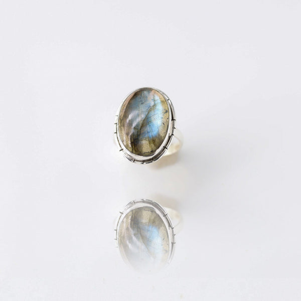 Echo Labradorite Ring - Revital Exotic Jewelry & Apparel