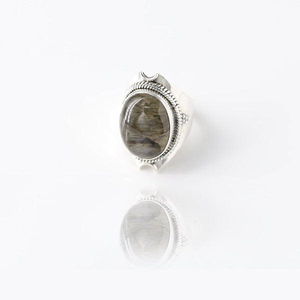 Seraphina Labradorite Ring - Revital Exotic Jewelry & Apparel